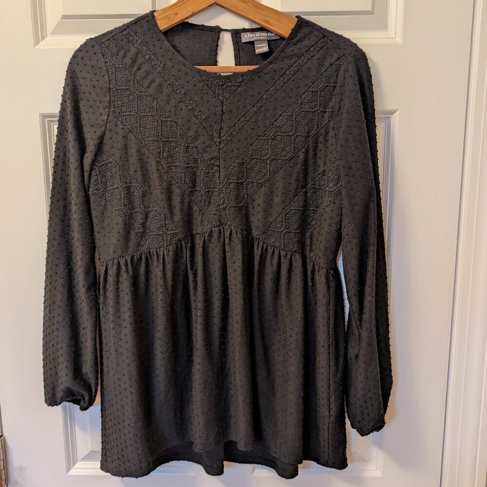 EUC Black Maternity A Pea in the Pod Long Sleeve Peasant Top Medium